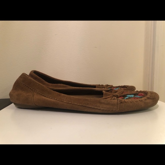 Minnetonka beaded moccasins - Picture 6 of 7